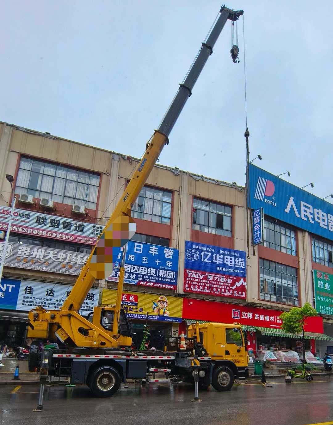 东风区什么时间对吊车进行维修保养最合适